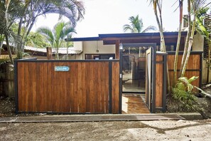 Exterior - 2 Bed/2 Bath in the Heart of Santa Teresa~ 2 min from the Beach (Puntarenas Province)