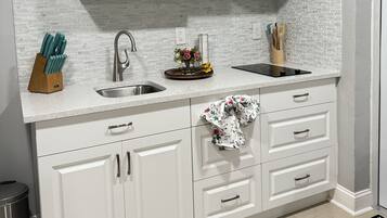 Fridge, microwave, coffee/tea maker, toaster