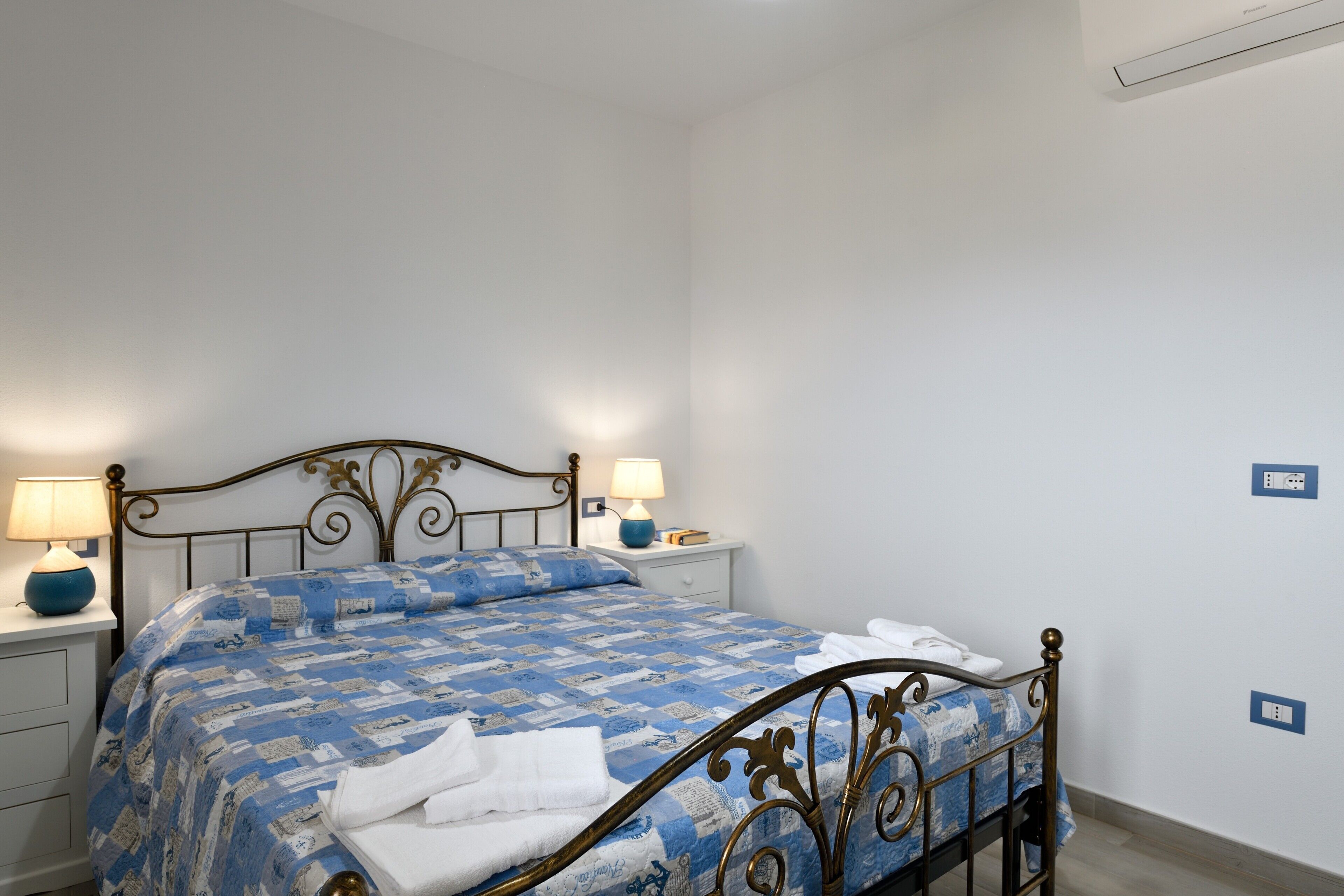 2 camere, ferro/asse da stiro, Wi-Fi gratuito, lenzuola