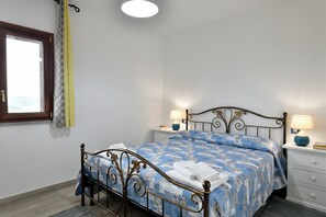 2 dormitorios, tabla de planchar con plancha, wifi gratis y ropa de cama