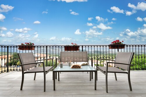 Appartamento per vacanze 'Dolcecasa' con vista sulle montagne, terrazza privata e Wi-Fi