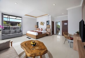 Suite Pool View | Minibar, rollaway beds, free WiFi, bed sheets