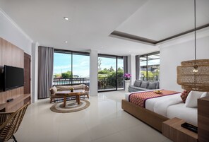 Suite Pool View | Minibar, rollaway beds, free WiFi, bed sheets