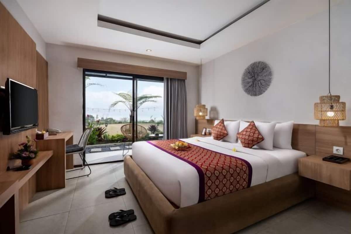 3 bedrooms, minibar, rollaway beds, free WiFi
