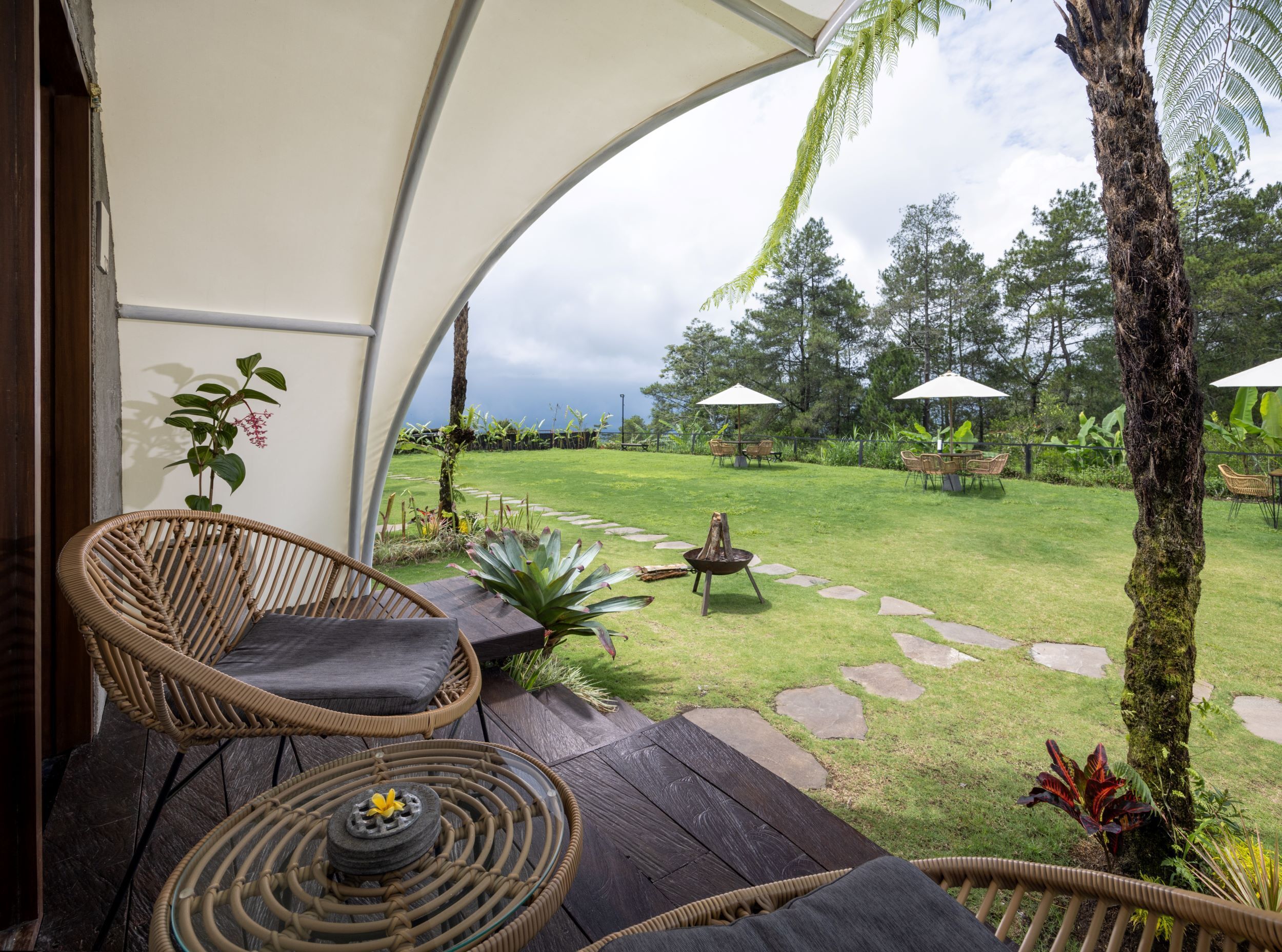 Deluxe Glamping Tent | Terrace/patio