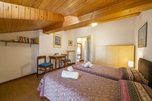 3 chambres, Wi-Fi gratuit, draps fournis