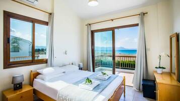 Villa | 3 bedrooms, WiFi