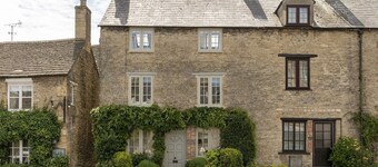 Stow House, Stow-on-the-Wold - sleeps 9 guests  in 5 bedrooms