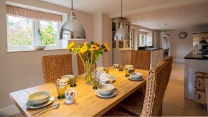 Dining - Stow House, Stow-on-the-Wold - sleeps 9 guests  in 5 bedrooms (Stow-on-the-Wold)