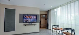 Dalian Jiayan Collection Hotel