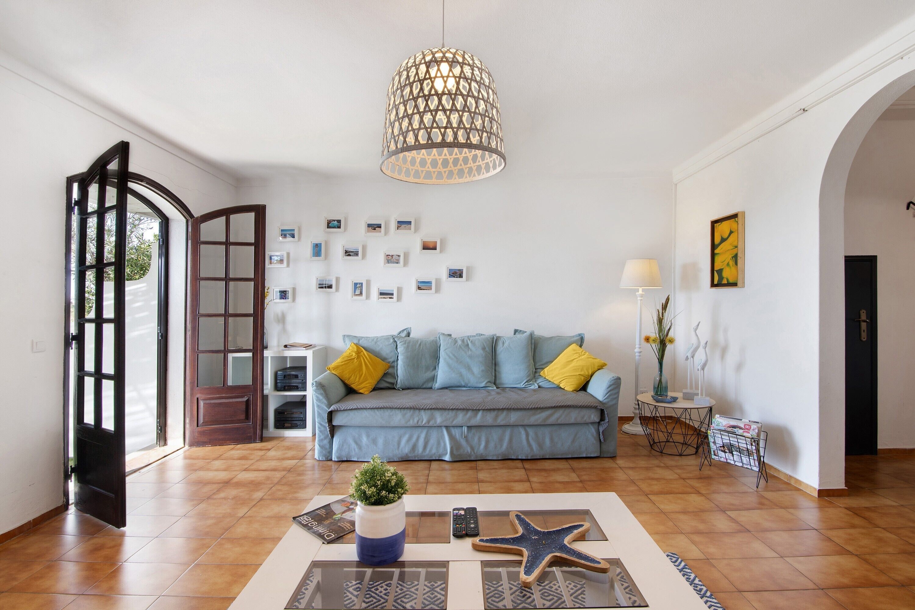 Télévision, chaîne hi-fi