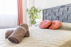 3 bedrooms, free WiFi, bed sheets