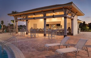 Outdoor dining - Unforgettable Holiday Escape: Luxurious 8BR Haven, Pv Pool, Movie Room,Themed bd (Davenport)