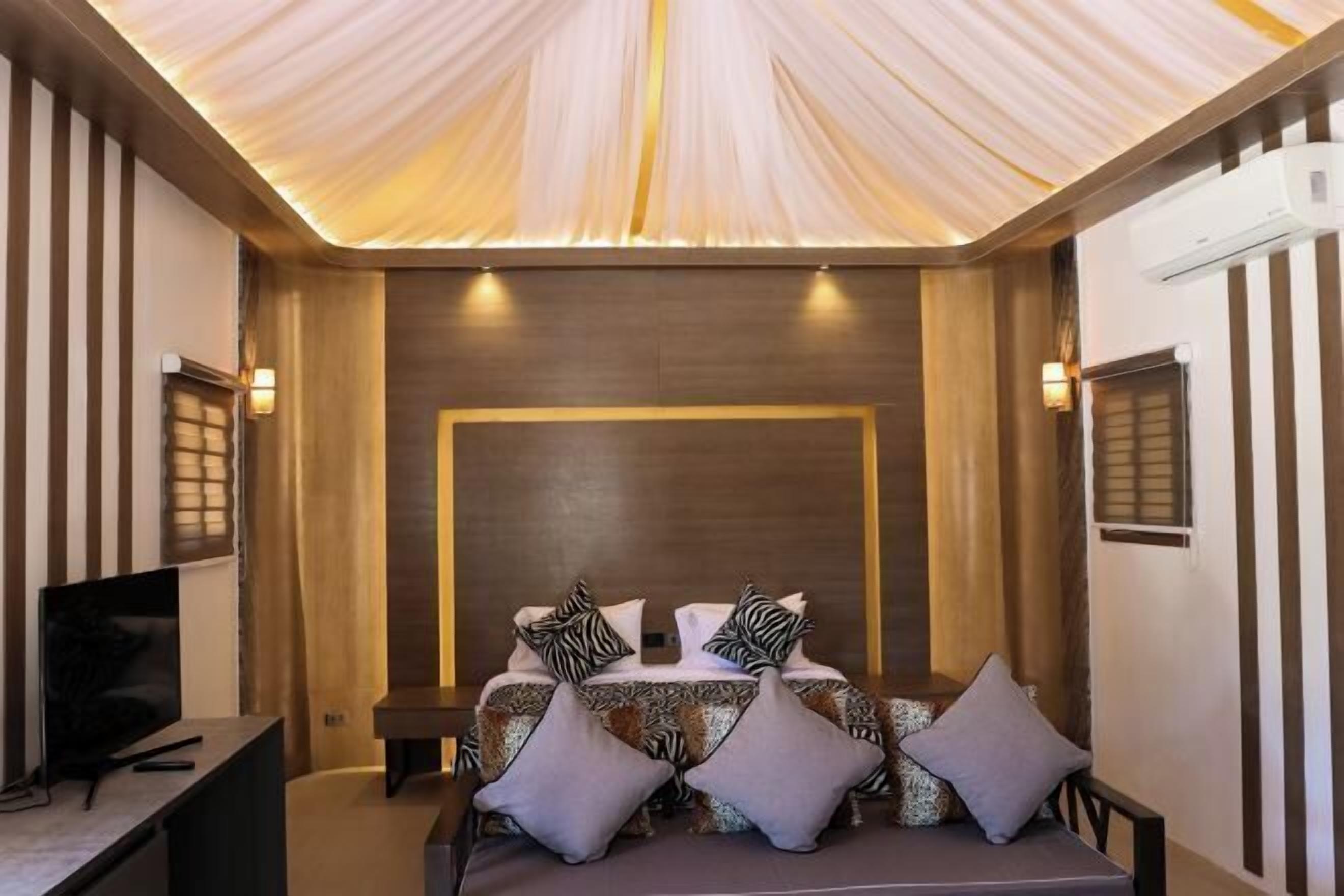 免费 WiFi、床单