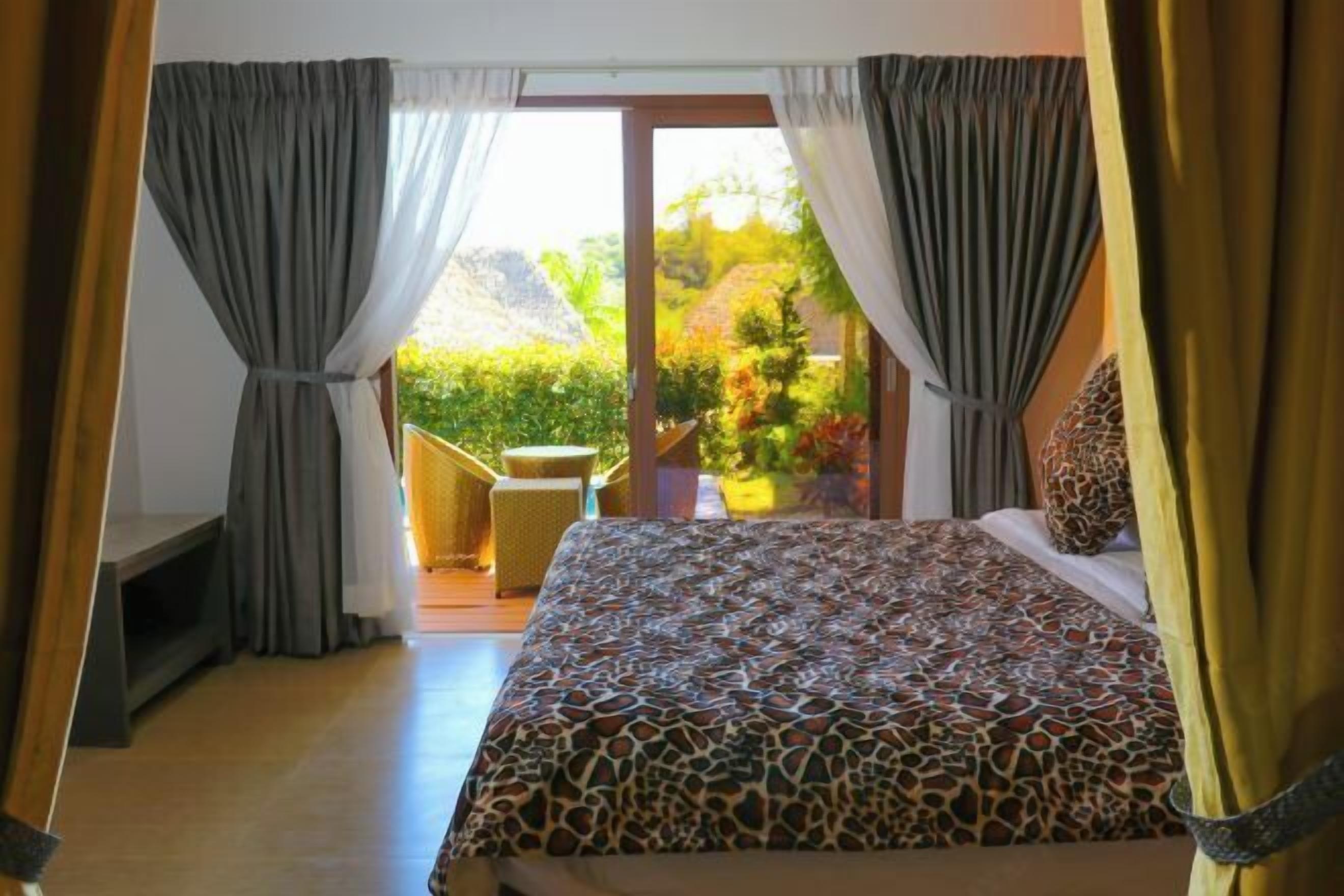 免费 WiFi、床单