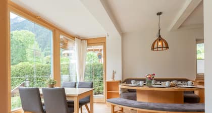 Gruppenhaus mit Blick auf die Wasserfälle