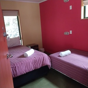Basic-Dreibettzimmer | Kostenloses WLAN, Bettwäsche