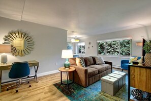 Televisión y oficina 