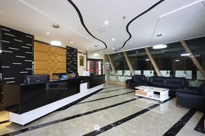 Lobby - Flying Fox Business Hotel (Zhangjiajie 72 Qilou Branch) (Zhangjiajie)