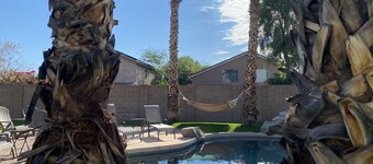 Cozy getaway home w/ POOL and GREAT location!