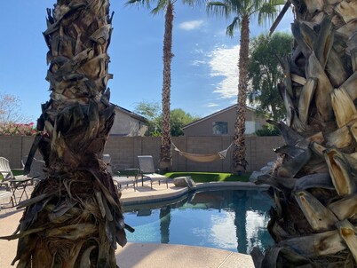 Cozy getaway home w/ POOL and GREAT location!