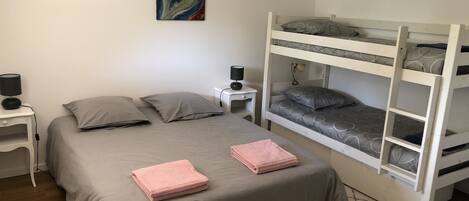 5 soveværelser, strygejern/strygebræt, gratis Wi-Fi, sengetøj