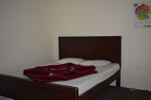 Basic Triple Room | Free WiFi