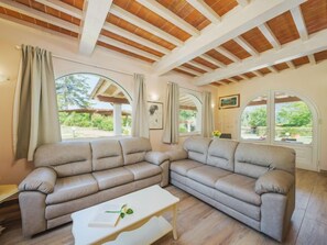 Fernseher, Tischtennisplatte