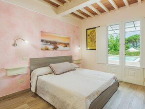 3 camere, ferro/asse da stiro, Wi-Fi