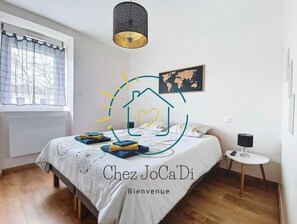 2 sovrum, resesäng, gratis wi-fi och sängkläder