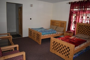 Basic Room - Heaven Rose Hotel & Restaurant New (Balakot)