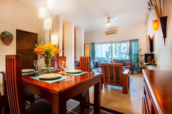 Dining - Tropical Hideaway PV (Puerto Vallarta)