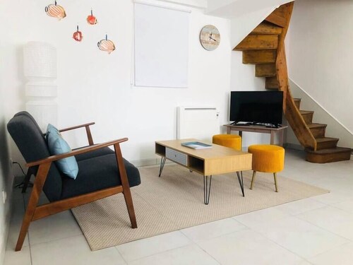 2 bedroom town house, la petite Aure