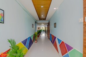 Lobby - White House Beach Resort (Alibag)