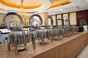 تناول الطعام