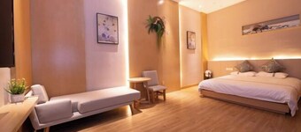 Aurelian Haven Hotel