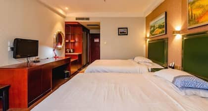 Wanshui Qianshan Hotel