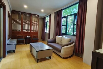 Wanshui Qianshan Hotel