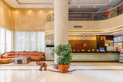 Wanshui Qianshan Hotel