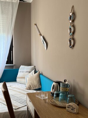 1 bedroom, desk, free WiFi, bed sheets