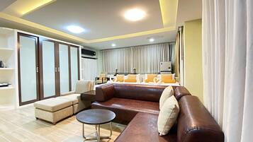 VIP Family Room | 1 bedroom, free WiFi, bed sheets