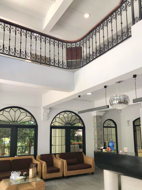 ๋ด๋ถ ์ธ๋ถ ์ฌ์ง