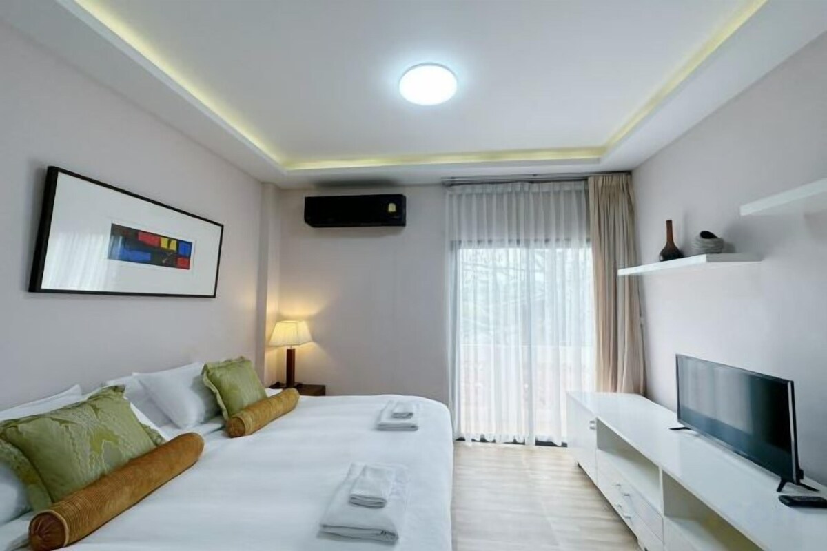 Sistema de insonorización, wifi gratis y ropa de cama 