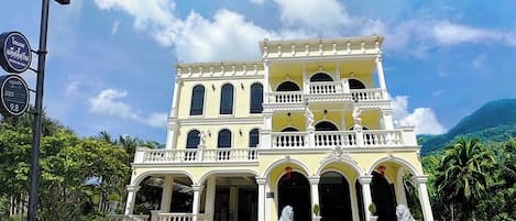 Voorkant van accommodatie