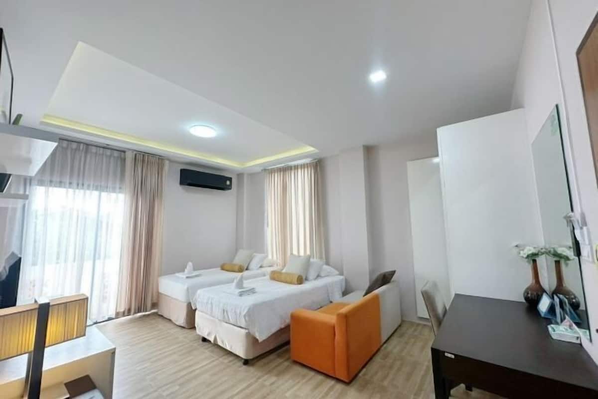 1 bedroom, free WiFi, bed sheets