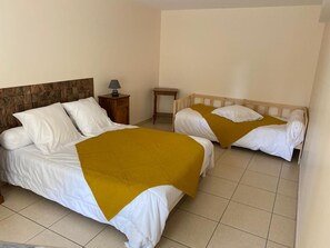 3 bedrooms, Internet
