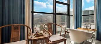 A Fu Er Lian Suo Jiu Dian