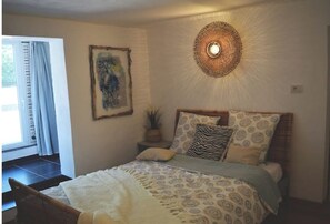 1 bedroom, iron/ironing board, WiFi, bed sheets - Lovely detached cocoon in green property-terrace/garden (Barjols)