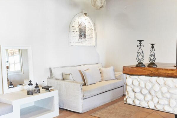 Living area - Skiathos Ira Hotel (Skiathos)