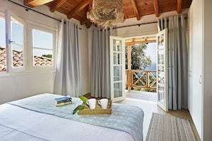 Vila Deluks | 2 kamar tidur, seprai antialergi, setrika/meja setrika, dan Wi-Fi gratis